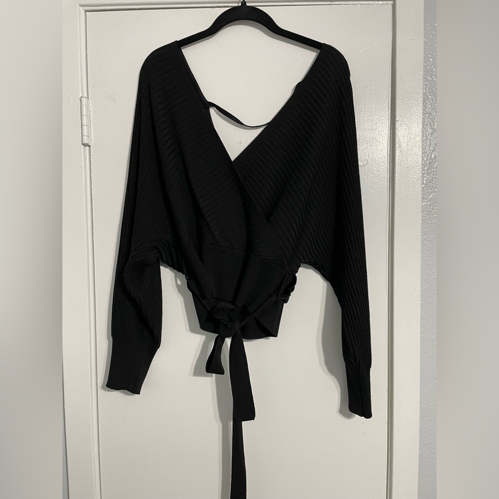Guess deep V sweater